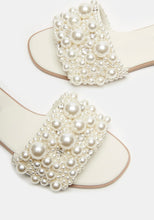 Load image into Gallery viewer, Steve Madden Pearl Sandals
